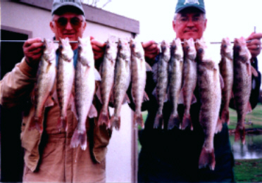 Chamberlain, SD Walleye Fishing  April 2003