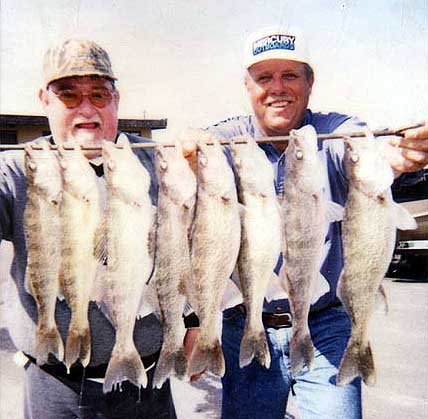 Lake Francis Case, Sharpe, Oahe Guide Service